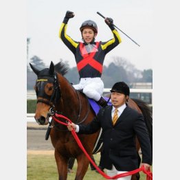 去年はジェンティルドンナが勝って年度代表馬に