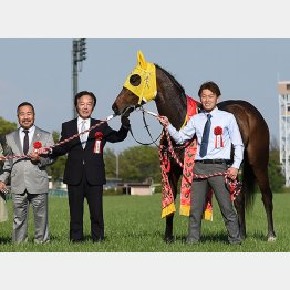 勝ったフローラS同様、モズカッチャンは1枠