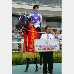 文句なしの5馬身差(07年「セントウルS」で)
