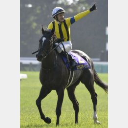 オークスを快勝