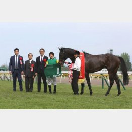 新潟大賞典で重賞初制覇
