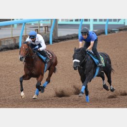 ラスト1Fは11秒9(左)