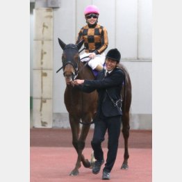 昨年は2位入線のモズスーパーフレアが繰り上がり①着に