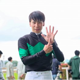 横山武は先週ＪＲＡ600勝を達成して函館入り