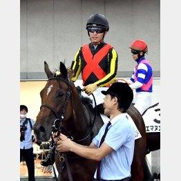 リバティアイランドの新馬戦もこの新潟で川田鞍上だった