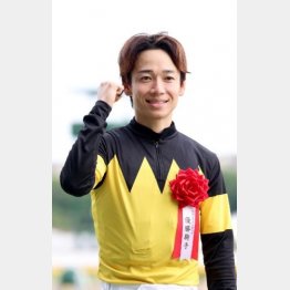 ①着パンジャタワー(松山騎手)「自分自身は久々のGⅠ勝ちというよりも、橋口先生と取れたのが何よりうれしいですね」