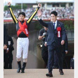 ①着クロワデュノール(北村友騎手)「道中の呼吸ひとつとっても人馬一体になれている感じでした」