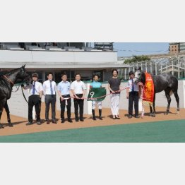 ①着ヤマニンアルリフラ(団野騎手)「期待以上のパフォーマンスをしてくれました」
