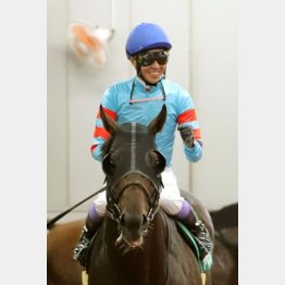 ①着ヤマニンウルス(武豊騎手)「久しぶりにこの馬のパフォーマンスができてすごくうれしい」
