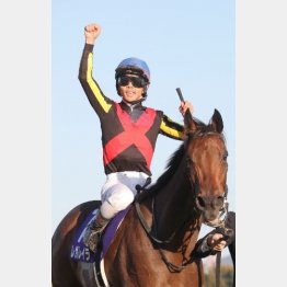 ①着レガレイラ（戸崎騎手）「ボクの馬が一番強いと信じて乗りました」